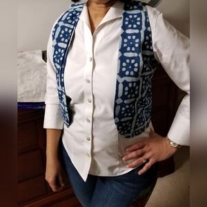 New without tags reversible vest